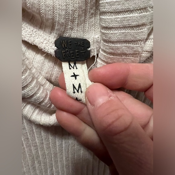 We the Free Tank - Picture 2 of 2